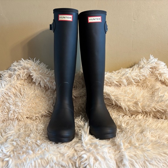Hunter Women’s Original Tall Backstrap Rain Boots - Size 6 - Picture 1 of 5